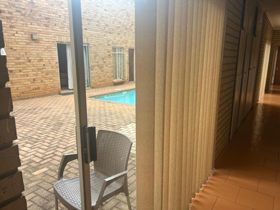 5 Bedroom Property for Sale in Potchefstroom South North West